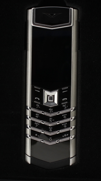 VERTU SIGNATURE S RM-266V SS-BLACK LTR PHONE